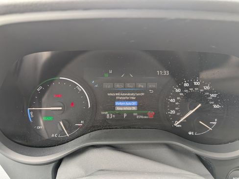 Used 2025 Toyota Sienna XLE FWD image 16