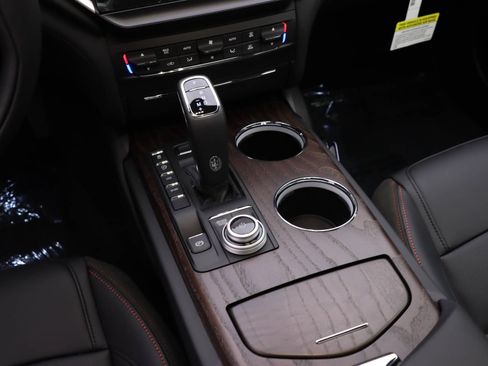 New 2024 Maserati Ghibli Modena image 12