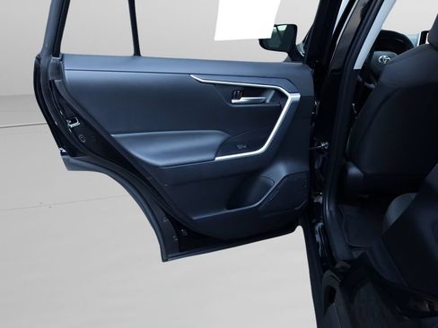 Certified 2025 Toyota RAV4 XLE AWD/4WD image 12