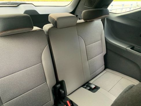 New 2026 Chevrolet Traverse LT image 16