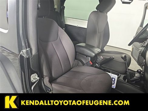 Used 2015 Jeep Wrangler Sport image 22