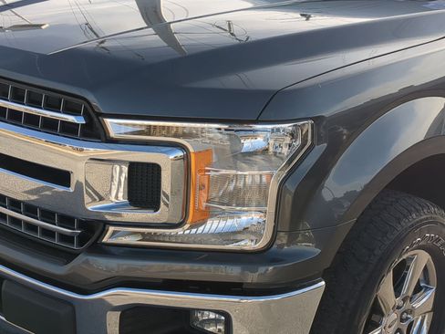 Used 2020 Ford F150 XLT image 11