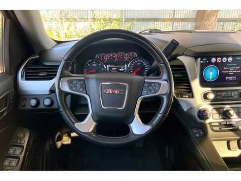 Used 2020 GMC Yukon SLT AWD/4WD image 5