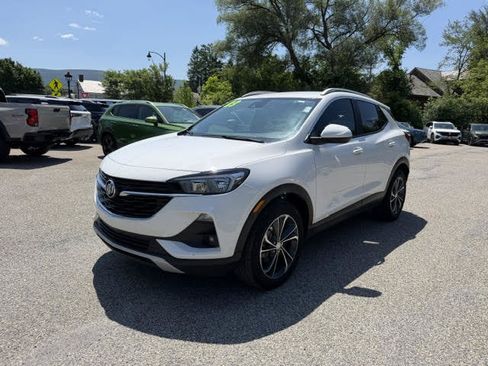 Used 2023 Buick Encore GX Select w/ Safety Package II FWD image 3
