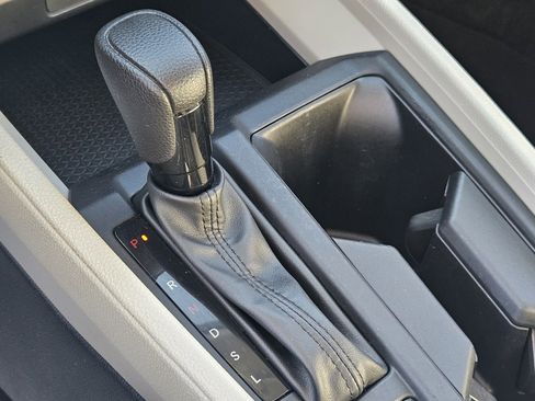 Used 2023 Honda Accord EX image 22