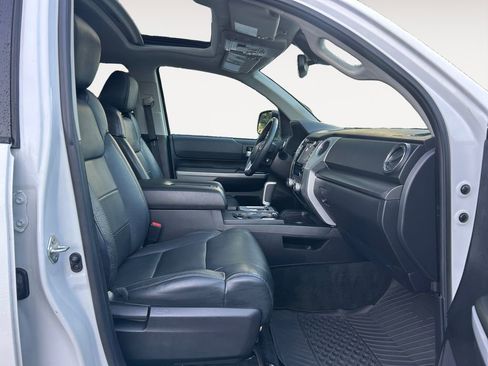 Used 2021 Toyota Tundra SR5 AWD/4WD image 11