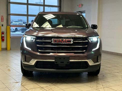 Used 2024 GMC Acadia Elevation image 2