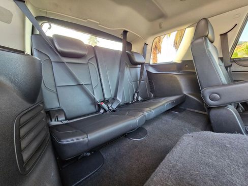 Used 2018 Chevrolet Tahoe Premier image 18