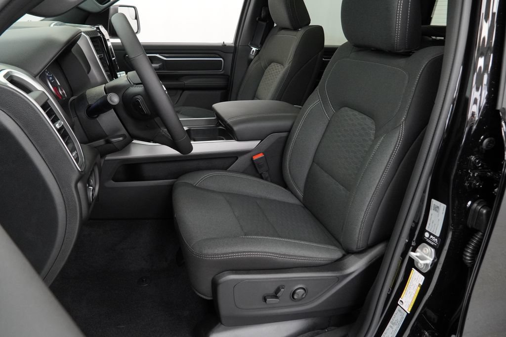 New 2026 RAM 1500 Big Horn AWD/4WD image 15