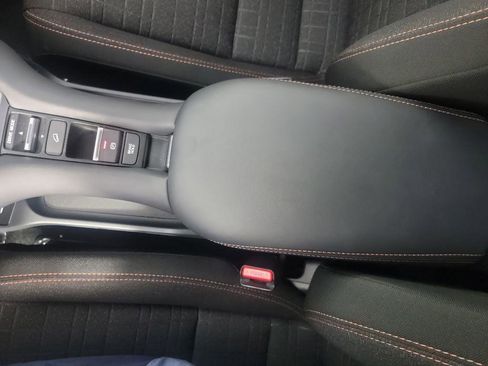 Certified 2025 Honda HR-V Sport image 33