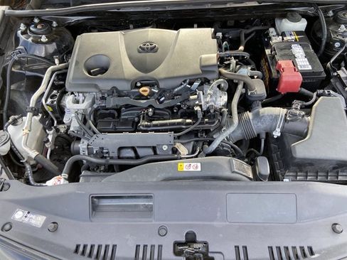 Used 2022 Toyota Camry SE FWD image 27