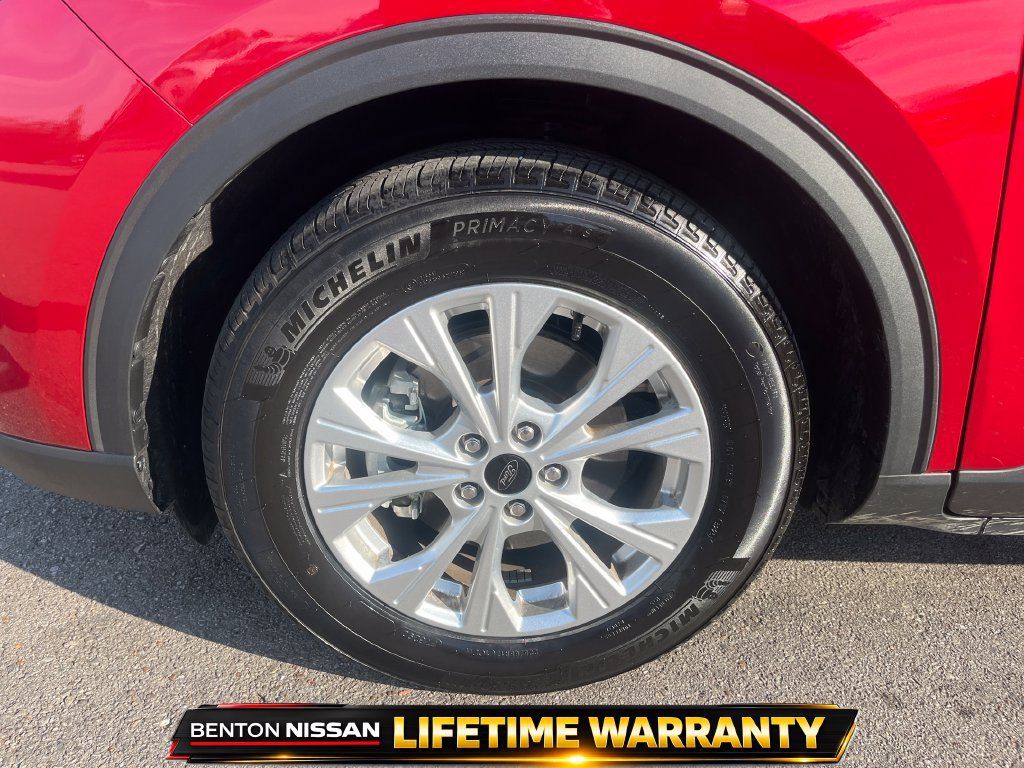 Used 2026 Ford Escape Active w/ Tech Pack #1 FWD image 7