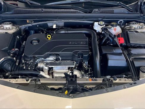 Used 2025 Chevrolet Malibu LT image 28