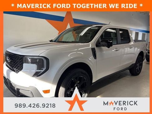 New 2025 Ford Maverick Lariat w/ Black Appearance Package image 1