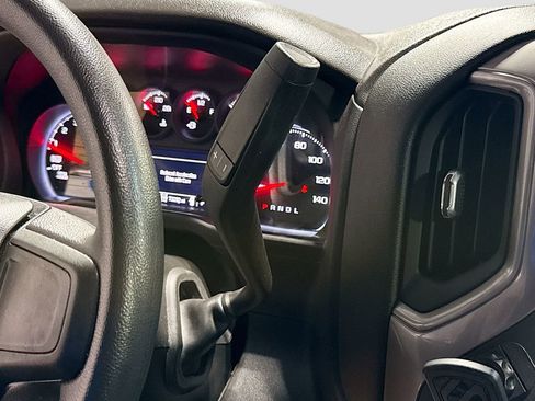 Used 2022 Chevrolet Silverado 1500 Custom AWD/4WD image 17