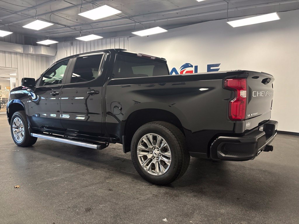 Used 2022 Chevrolet Silverado 1500 RST AWD/4WD image 9