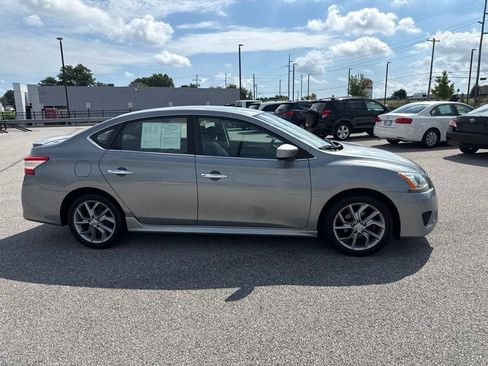 Used 2013 Nissan Sentra SR FWD image 2