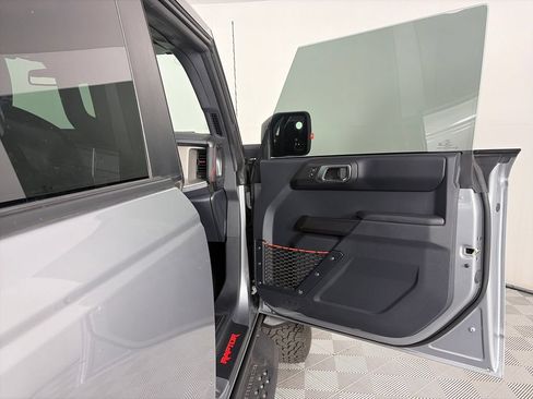 Used 2024 Ford Bronco Raptor AWD/4WD image 32