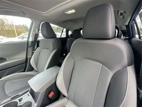 Certified 2025 Subaru Crosstrek 2.0i Premium image 16