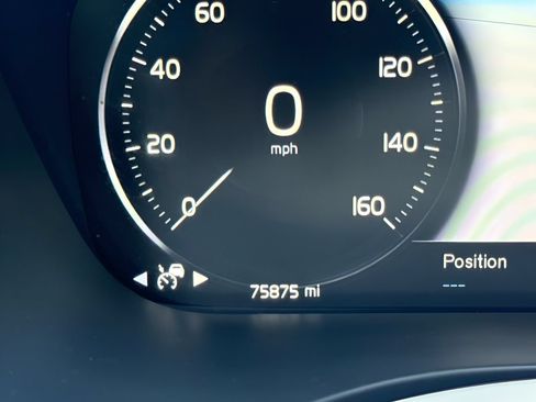 Used 2018 Volvo XC60 T6 Momentum w/ Convenience Package AWD/4WD image 21