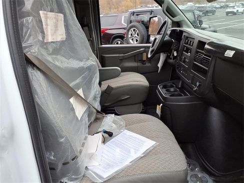 New 2025 Chevrolet Express 3500 w/ Power Convenience Package image 7