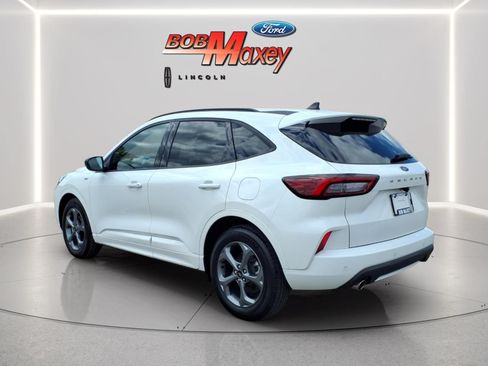 Used 2023 Ford Escape ST-Line w/ Tech Pack #1 FWD image 7