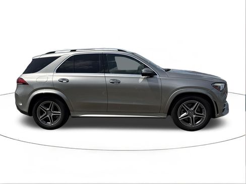 Used 2023 Mercedes-Benz GLE 450 4MATIC image 2