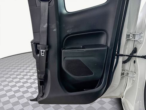 Used 2021 Chevrolet Colorado LT w/ Safety Package image 25