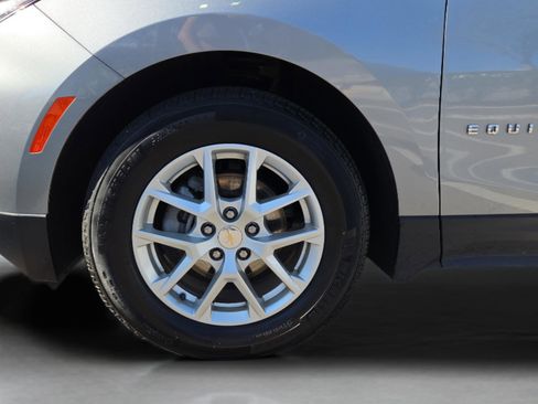 Used 2024 Chevrolet Equinox LT image 10