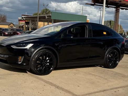 Used 2020 Tesla Model X Long Range image 62