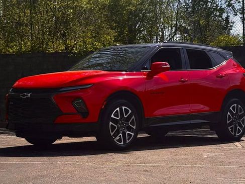 Used 2023 Chevrolet Blazer RS w/ LPO, Floor Liner Package AWD/4WD image 7