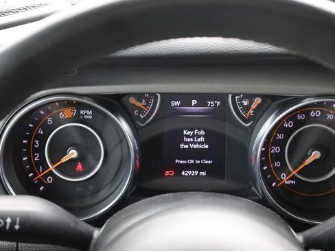 Used 2023 Jeep Wrangler Unlimited Sport AWD/4WD image 19