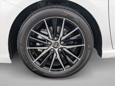 Certified 2024 Toyota Camry SE FWD image 22