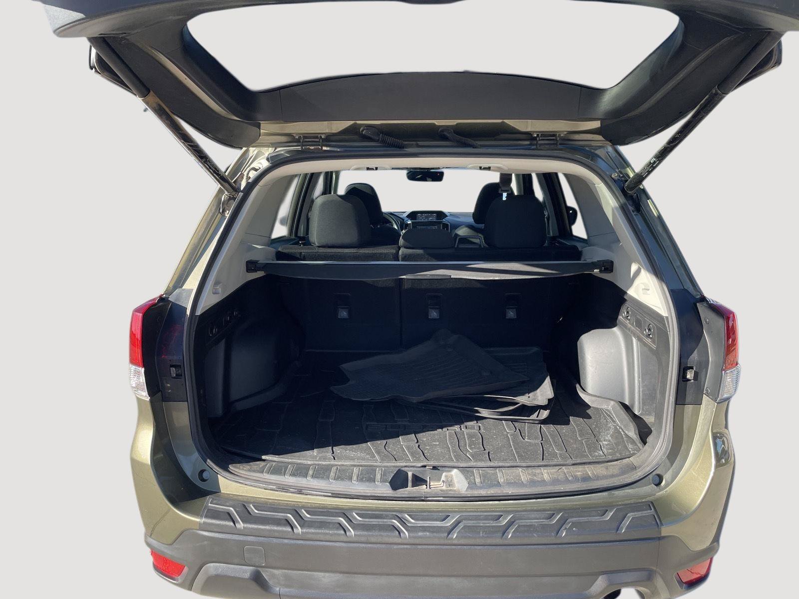 Used 2022 Subaru Forester Premium AWD/4WD image 26