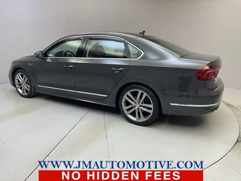Used 2017 Volkswagen Passat 1.8T R-Line w/ R-Line Lighting Package image 3