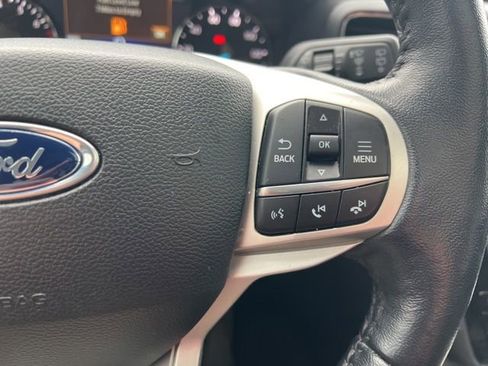 Used 2023 Ford Explorer Limited w/ Class IV Trailer Tow Package image 18