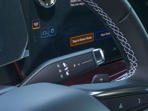 New 2026 Chevrolet Traverse Z71 w/ Driver Confidence Package image 18