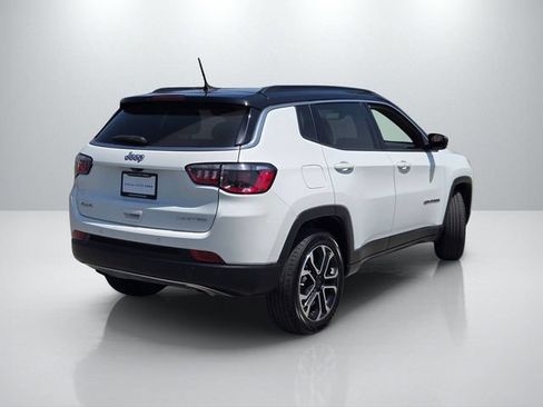Used 2023 Jeep Compass Limited AWD/4WD image 4