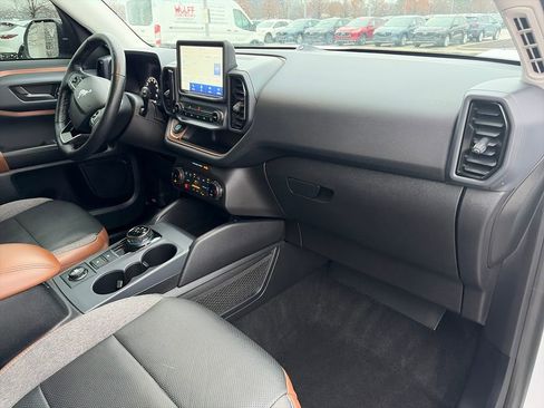 Used 2022 Ford Bronco Sport Outer Banks w/ Tech Package image 11