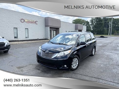 Used 2016 Toyota Sienna XLE FWD image 1