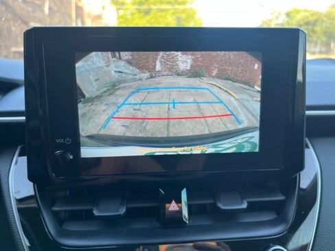Used 2025 Toyota Corolla LE FWD image 33
