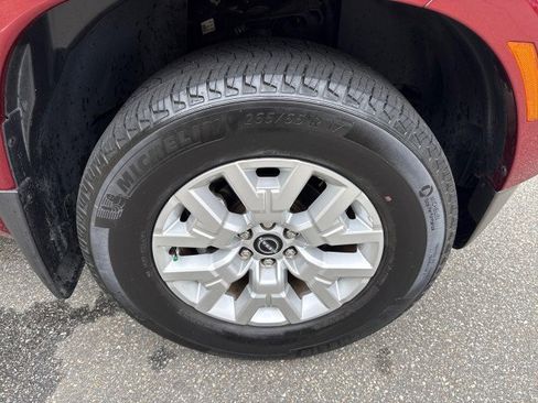 Used 2022 Nissan Frontier SV RWD image 10