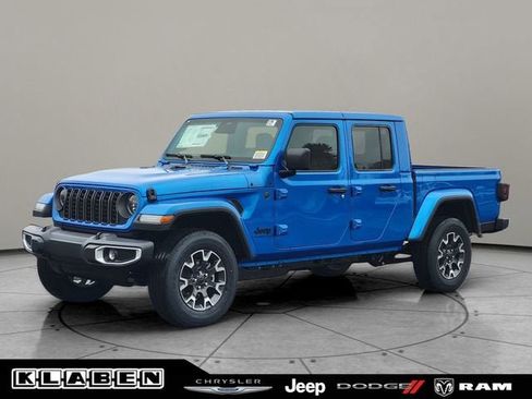 New 2026 Jeep Gladiator Sport AWD/4WD image 1