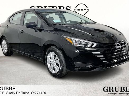 New 2025 Nissan Versa S w/ Trunk Package FWD image 1
