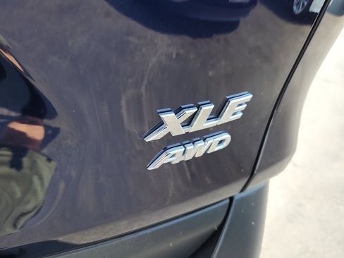 Used 2025 Toyota RAV4 XLE AWD/4WD image 25