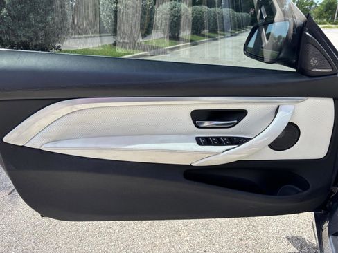 Used 2018 BMW 440i Convertible w/ Executive Package image 29