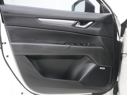 Used 2018 MAZDA CX-5 Touring w/ Preferred Equipment Package FWD image 14