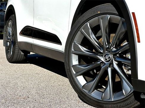 New 2026 Toyota Crown Limited image 2