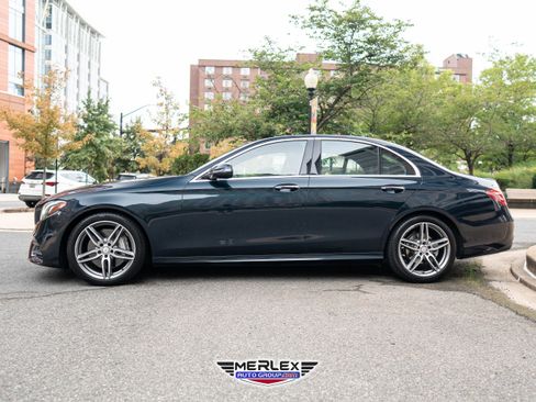 Used 2017 Mercedes-Benz E 300 image 4