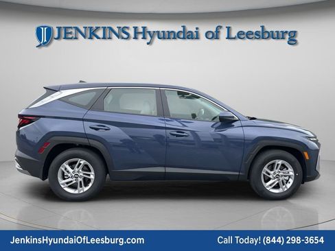 New 2026 Hyundai Tucson SE image 3